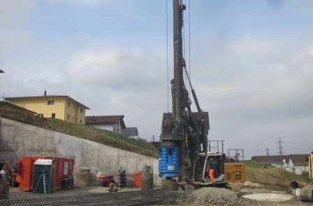 Baugrube Fabrikhalle Brestenburg, Schübelbach, Projekt und Fachbauleitung Baugrubensicherung