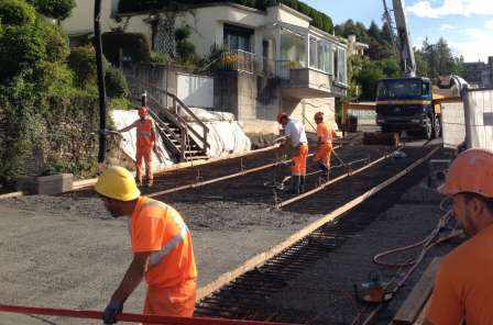 Instandsetzung und Verstärkung Tiefgarage Hummelbergstrasse, Jona, Gesamtprojektleitung. Ausarbeiten des Projektes und der Realisierung inklusive Statik. Einbezug der Verkehrsführung und Gewährleistung der Parkierungsmöglichkeiten. Erstellen der Ausschreibungsgrundlagen und der Submission. Erarbeiten der Ausführungs- und Detailpläne für die Instandsetzungs- und Verstärkungsarbeiten. Allgemeine und technische Bauleitung.