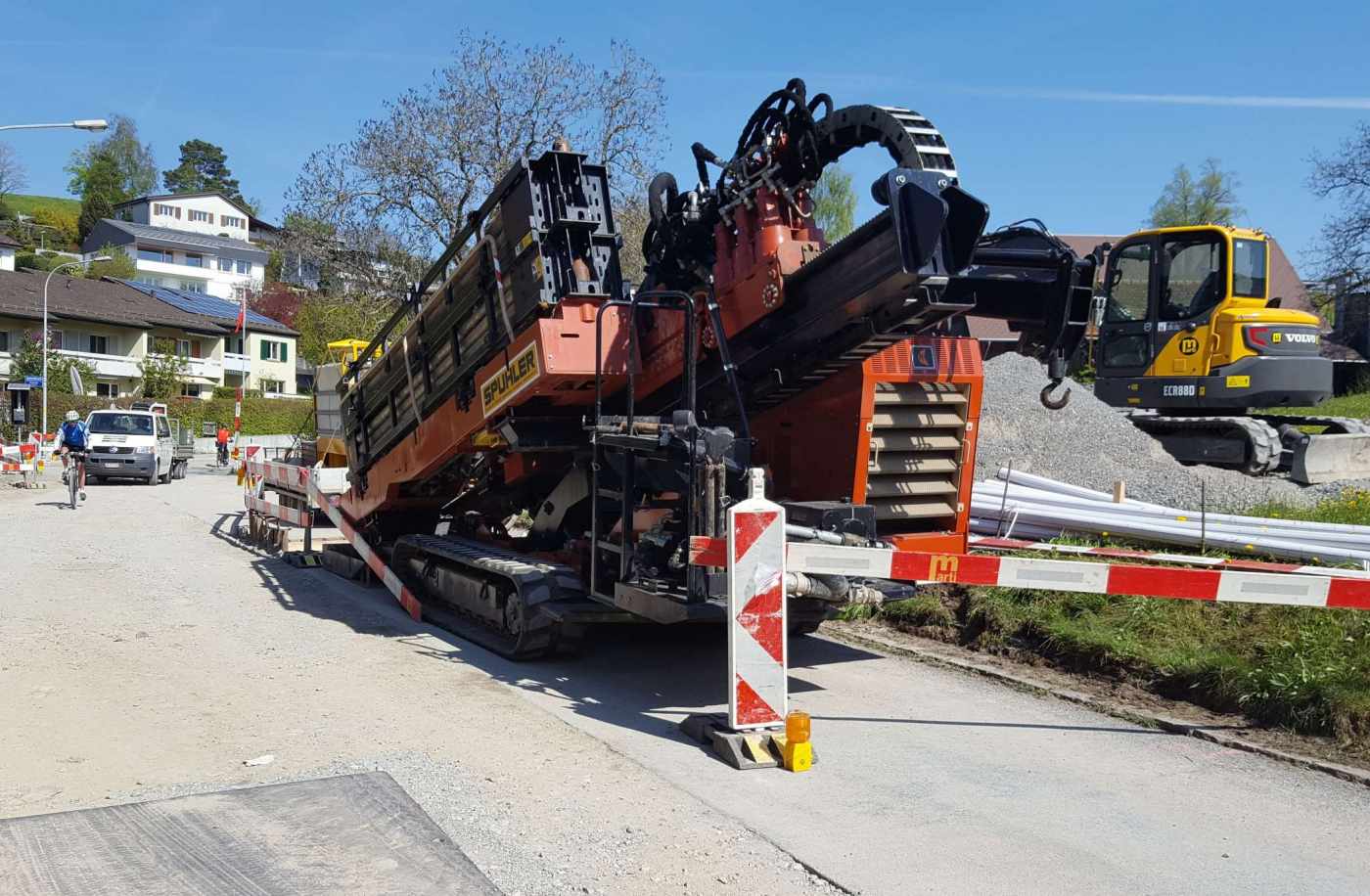 Schliereggstrasse, Hirzel, Umfassende Grundlagenbeschaffung, Feldaufnahmen,, Devisierung, Ausschreibung und Offertvergleich, Ausführungsprojekt,, Örtliche Bauleitung, Ausmass und Abrechnung