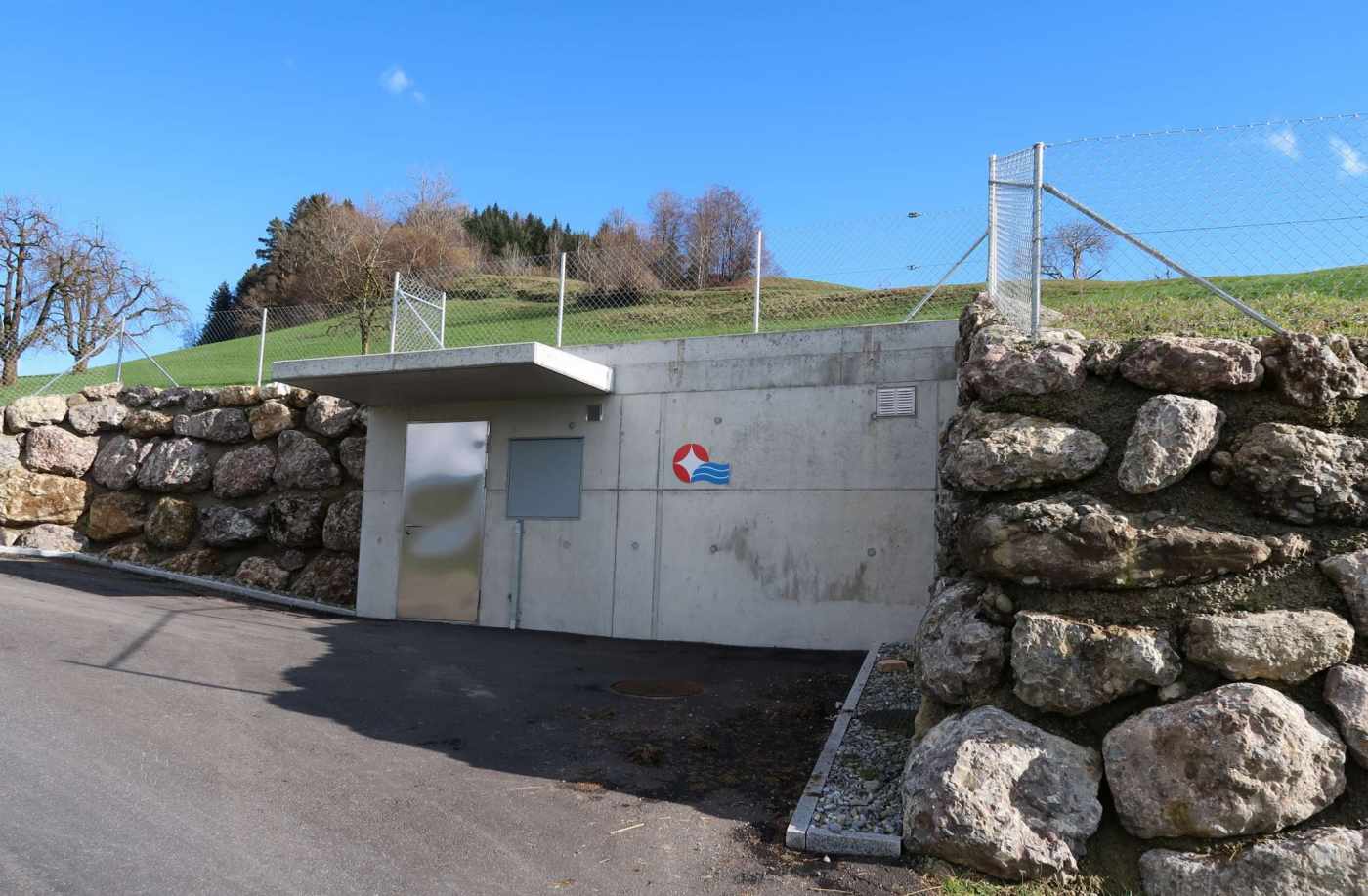 Neubau Reservoir Chiemen, Küssnacht, Konzept und Studien für LöschwasserversorgungProjektierung, Ausführungsplanung und Bauleitung für Bauingenieur als Gesamtleiter