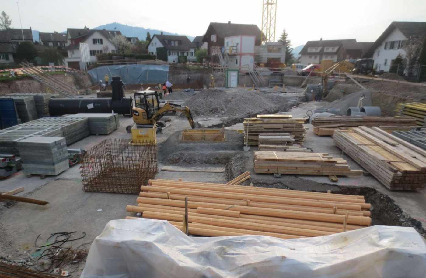 Neubau MFH Oberbrüelweg 4-10, Bubikon, Projekt und Baukontrollen Tragstruktur in Massivbau, Baukontrollen Baugrube, Bauprojekt Zufahrtsstrasse mit Wendeplatz