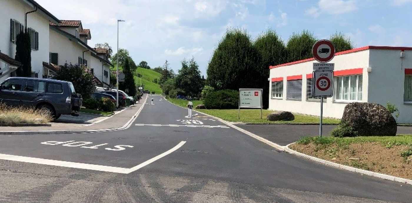 Breitenstrasse West, Altendorf, UmfassendeGrundlagenbeschaffung, Abklärungenmit Behörden, Baubewilligunsverfahren, HydraulischeBerechnungen, Devisierung,Ausschreibung, Ausführungsprojekt, Örtliche Bauleitung, Ausmass undAbrechnung