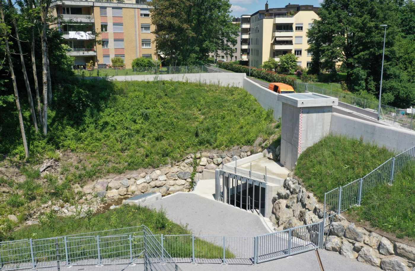 Hochwasserschutz Staldenbach, Pfäffikon SZ, Gesamtprojektleitung, DGM- Aufnahmen, Bau- / Auflageprojekt, Devisierung, Ausschreibung und Offertvergleich, Ausführungsprojekt, örtliche Bauleitung, Ausmass und Abrechnung, Öffentlichkeitsarbeit, Bauherrenunterstützung