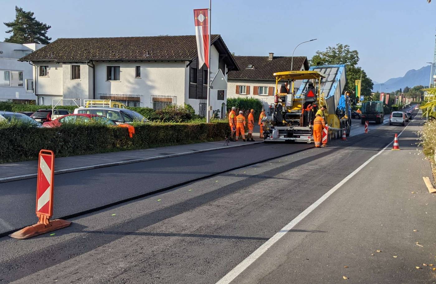 Fahrradstreifen / Belagssanierung Luzernerstrasse, Merlischachen, Grundlagenbeschaffung, Verkehrskonzept, Bauprojekt, Kostenvoranschlag, Submission, Hydraulik, Ausführungsprojekt,örtliche Bauleitung, Ausmass, Abrechnung, Kostenkontrolle, Inbetriebnahme