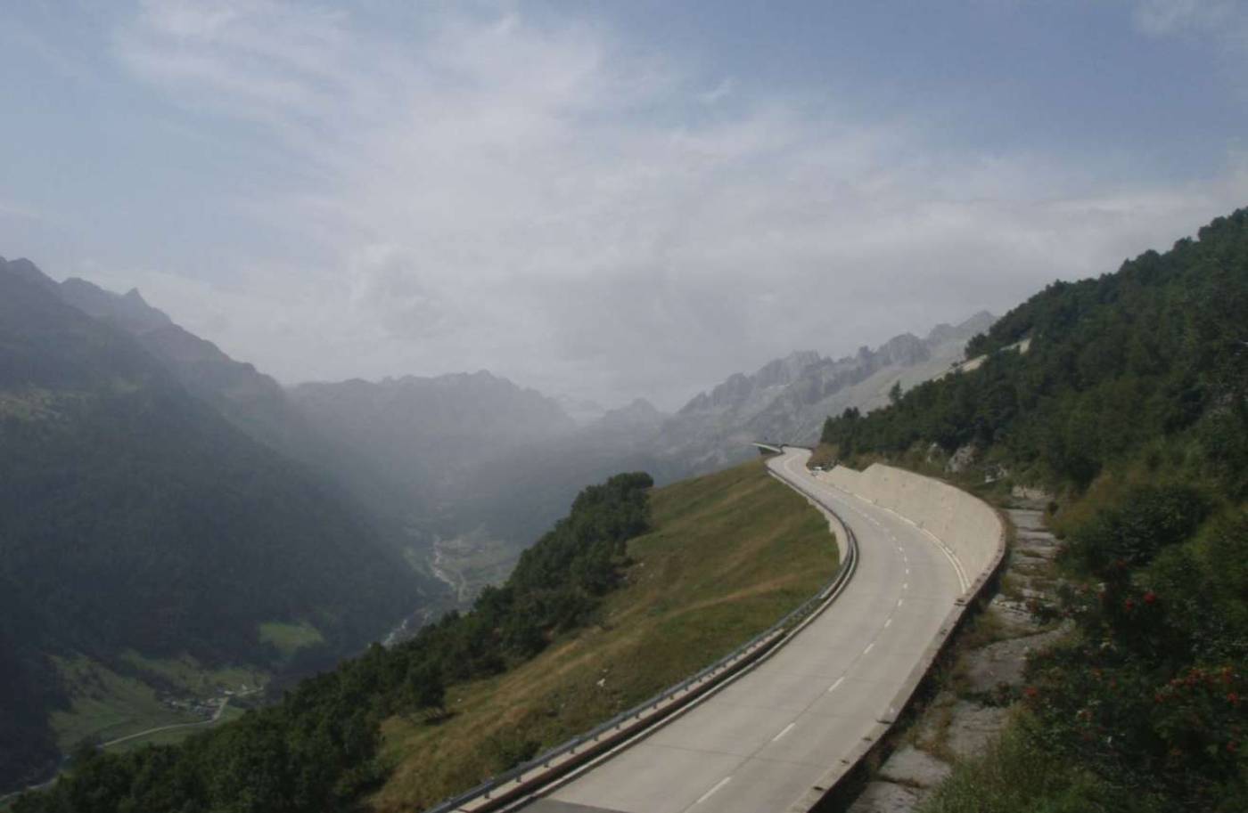 Manufatti Passo del San Gottardo, Monitorraggio 3D, Livellazione di precisione