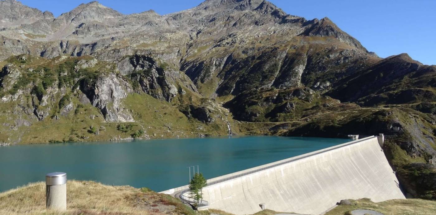 Diga di Robiei
Misurazione di controllo della diga, Controllo geodeticodella diga