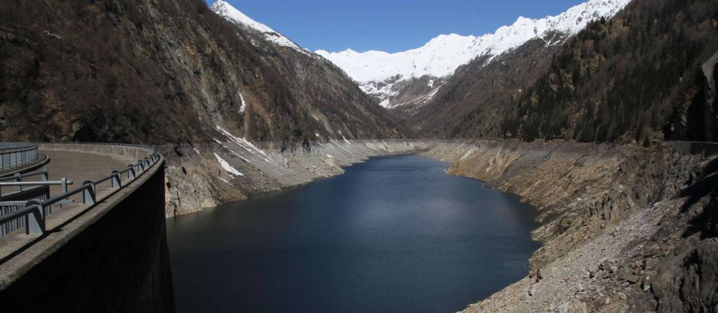 Diga del Sambuco
Misurazione di controllo della diga, Controllo geodeticodella diga