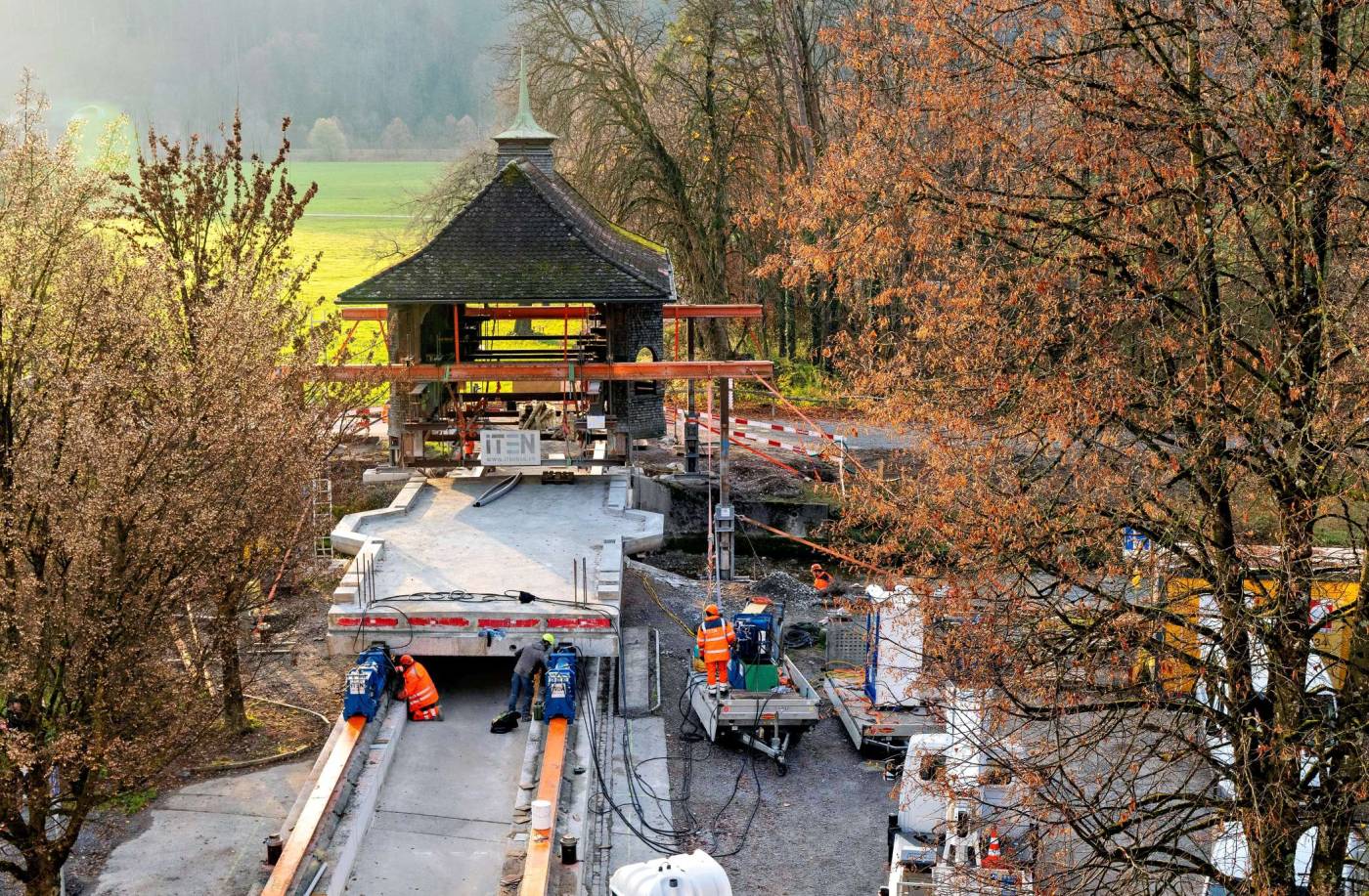 Aabachbrücke, Schmerikon, Variantenstudium, Gesamtleitung und Bauherrenunterstützung, Projekt- und Bauleitung Phasen 31-53, Statik, Öffentlichkeitsarbeit, Bauvermessung