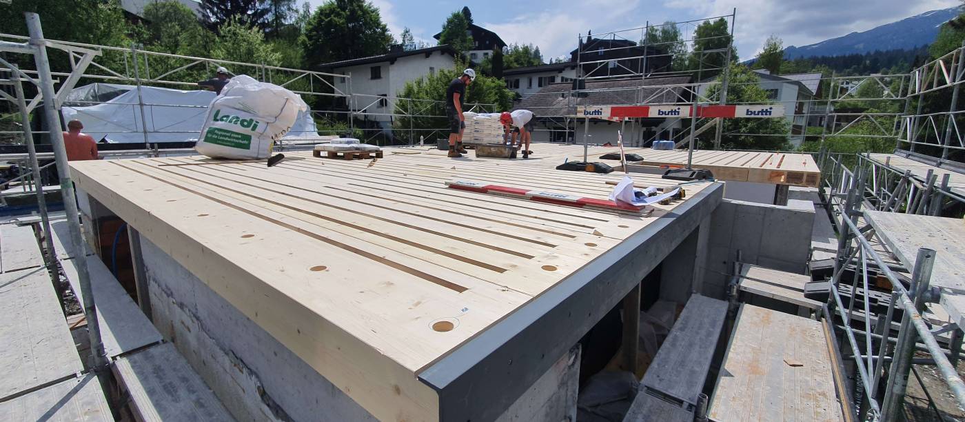 Umbau Ferienhaus Flims, Projektierungund Statik Fundation, Massiv- und Holzbau