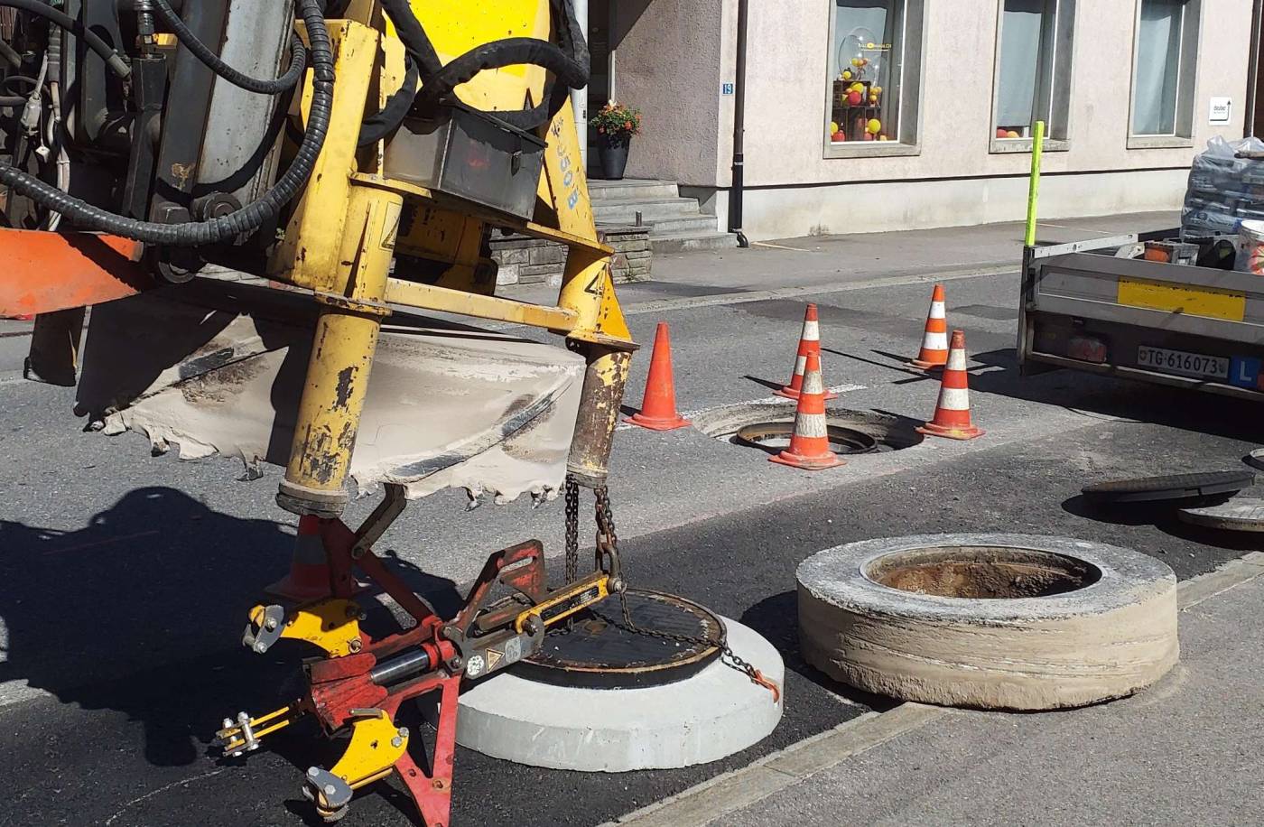 Sanierung Bahnhofstrasse, Siebnen, Bauprojekt, Submissionsverfahren, Ausführungsprojekt, örtliche Bauleitung, Ausmass- und Kostenkontrolle, Inbetriebnahme