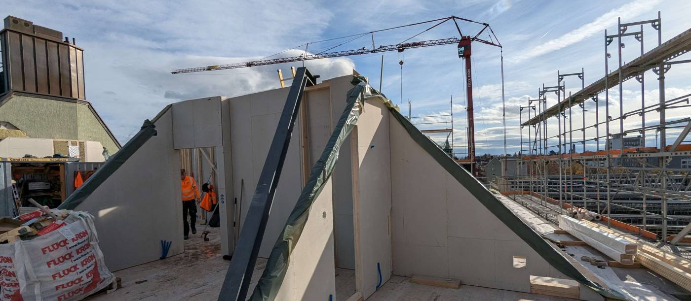 Aufstockung Kalkbreitestrasse 3, Zürich, Erdbebenüberprüfung des Bestands, Überprüfung der Tragstruktur aufgrund der Umbauten undAufstockung.,,Projektierung und Realisierung der Aufstockung in Holz